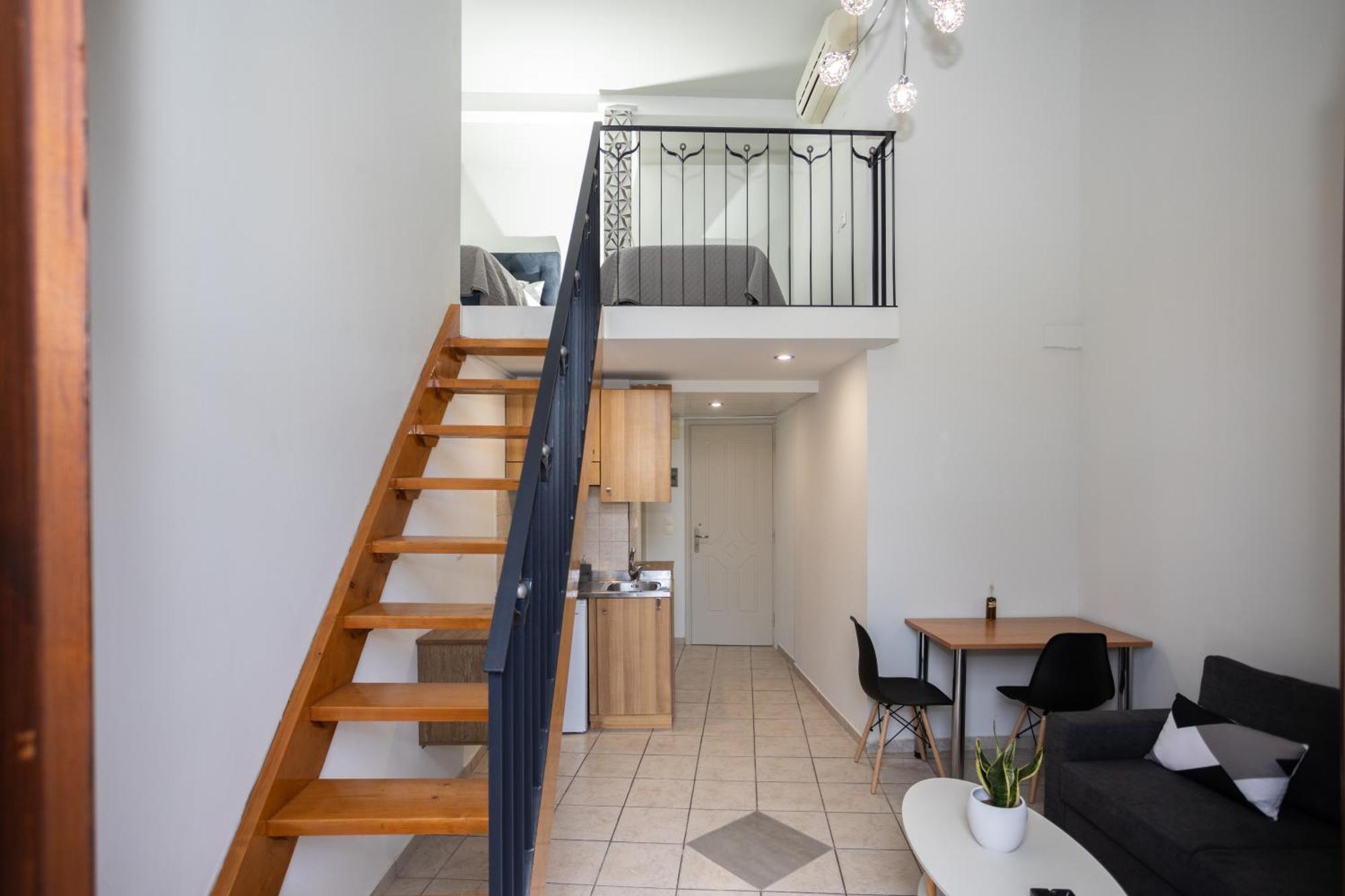 Quaint Coastal Lofts *